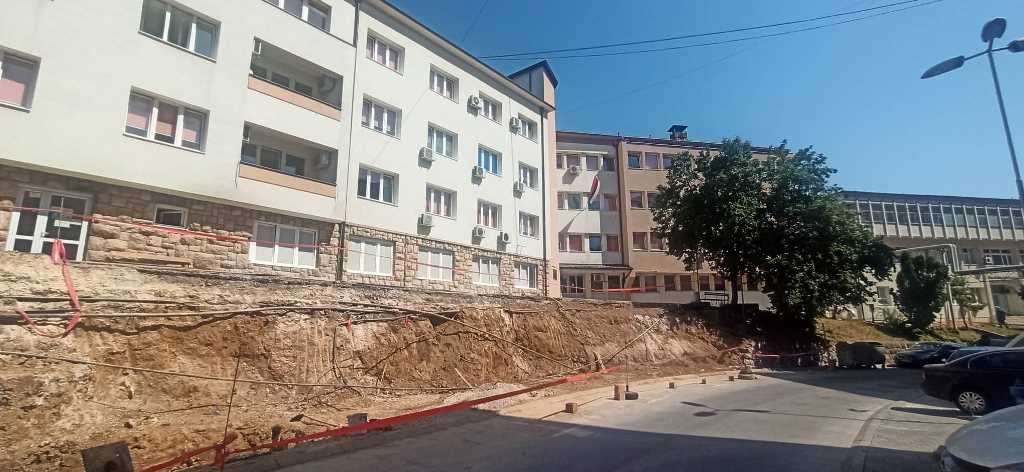 Bolnica