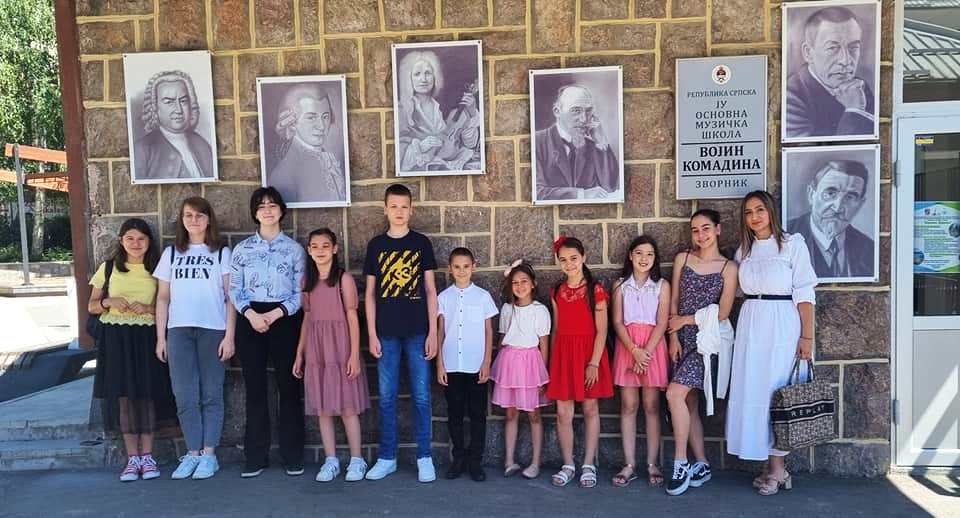 OMS Vojin Komadina nagradjeni ucenici