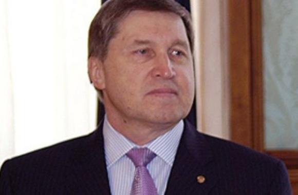 Jurij Usakov