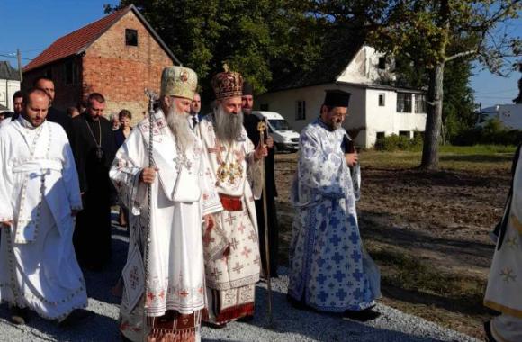 Vladika Porfirije posjetio Jasenovac