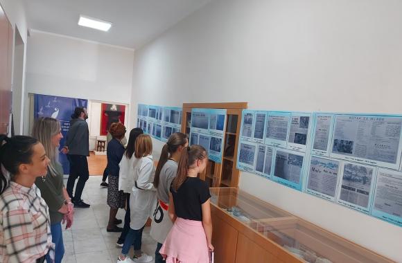 Izlozba biblioteka 3