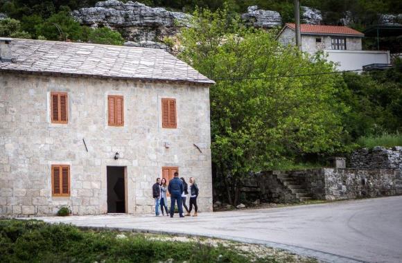 ravno (11)