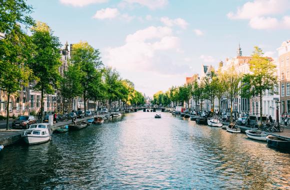Amsterdam b.s