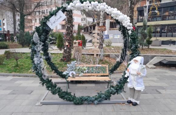 Novogodisnji ukras 1