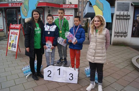 Trka naslovna