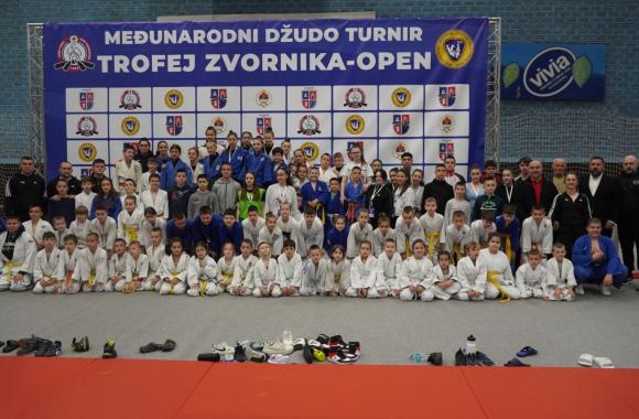 zvornik open