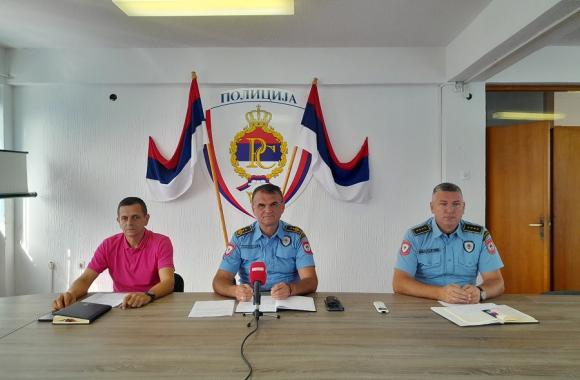 policija