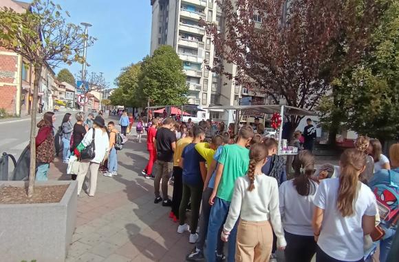 humani bazar Maja