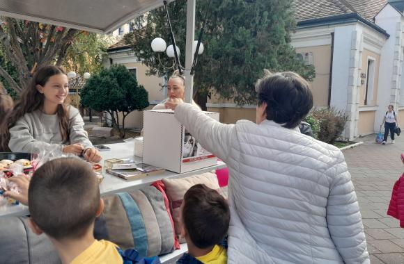 humani bazar Maja